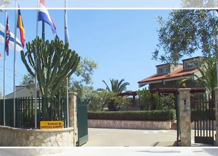 Fontana Barone شقة تْشيفالو